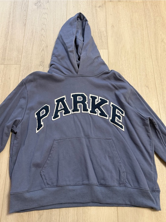 Parke Sweaters - Parke sweatshirt blue with denim patch